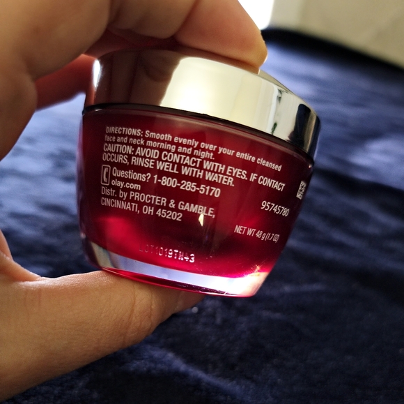 NEW OLAY moisturizer - Picture 3 of 3